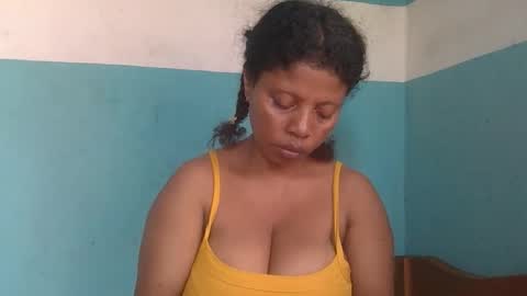 magniah online show from February 5, 10:42 am