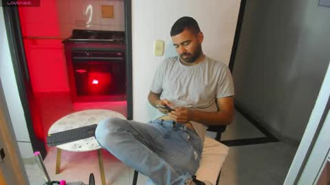 Snapshot of magnus_alejo chatting on May 23, 11:03 am Magnus Alejo online show from May 23, 11:03 am