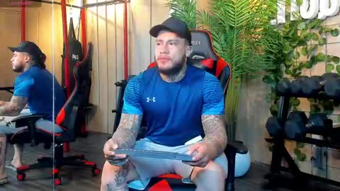 Snapshot of magnus_dahl chatting on February 24, 12:16 pm MAGNUS DAHL online show from February 24, 12:16 pm