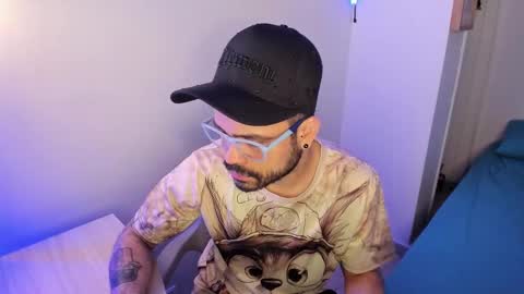     online show from March 14, 12:06 am