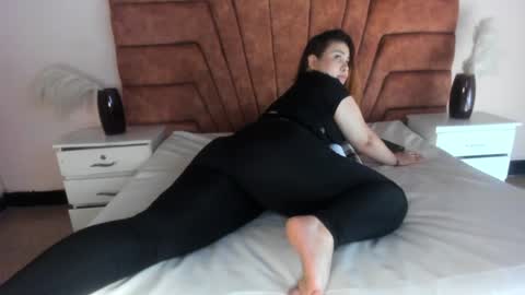 MAHIA online show from February 5, 4:25 pm