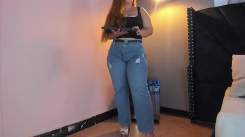 MAHIA online show from December 17, 1:50 pm