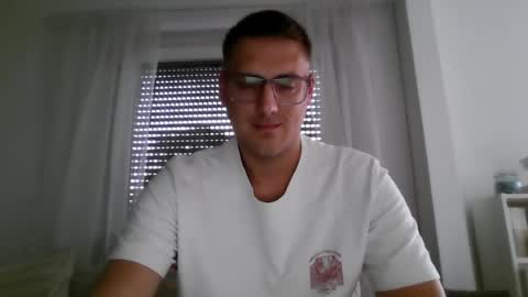 Snapshot of mahrcuhs chatting on July 9, 7:45 am mahrcuhs online show from July 9, 7:45 am