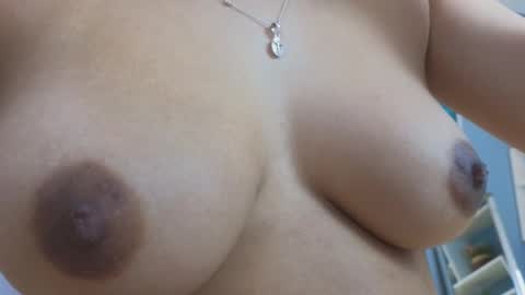 Maiaa Ruiz  online show from February 26, 1:41 pm