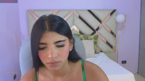 Maiaa Ruiz  online show from April 8, 3:39 am
