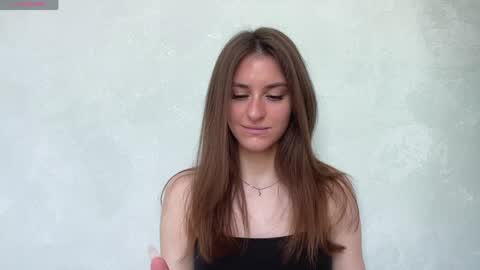 M I A online show from May 22, 8:10 am