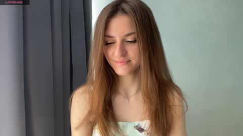 M I A online show from May 29, 8:12 am