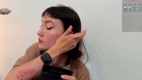 maibys online show from September 25, 4:38 am