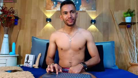 maicolparker0 online show from May 24, 3:39 pm