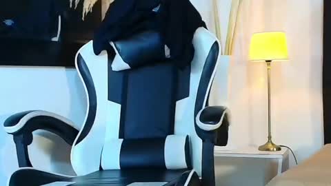 maicolparker0 online show from May 29, 1:20 pm
