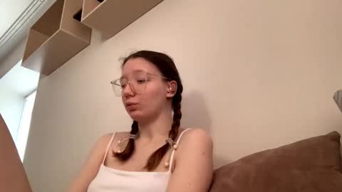 Snapshot of maidacompston chatting on February 14, 6:32 am Elina online show from February 14, 6:32 am