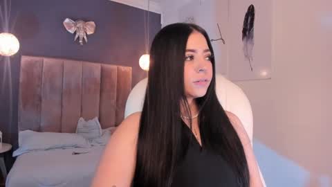 Snapshot of maiiitee_ chatting on March 12, 1:19 pm Mait online show from March 12, 1:19 pm