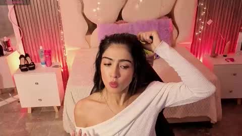 maiily_tay online show from February 7, 11:47 am