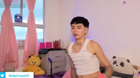 maiky_cooper01 online show from March 21, 2:31 pm