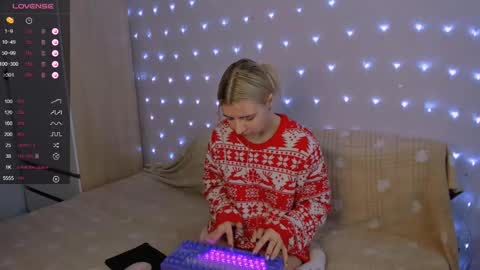 Snapshot of mailin_harrington chatting on March 2, 3:24 am Your kitty online show from March 2, 3:24 am