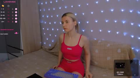 Snapshot of mailin_harrington chatting on March 4, 3:11 am Your kitty online show from March 4, 3:11 am