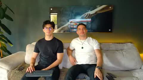 Snapshot of maisonbastian chatting on July 9, 7:51 pm Bastian Arslan online show from July 9, 7:51 pm