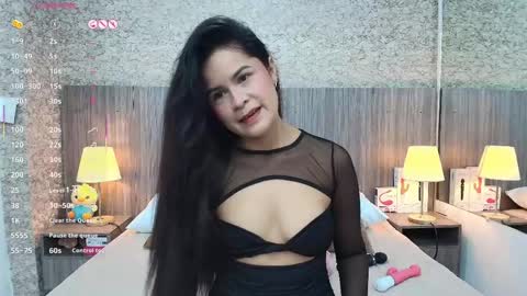   online show from May 3, 11:27 am