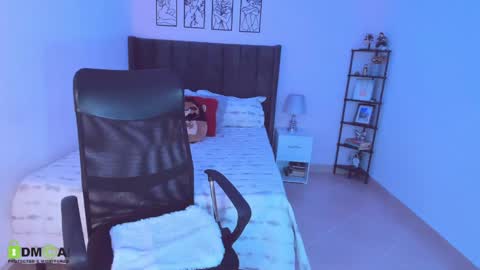 Snapshot of maite_kanes chatting on June 1, 12:01 am Maite online show from June 1, 12:01 am