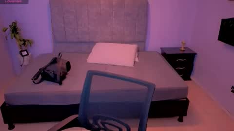 MAITE STONE1 online show from November 22, 3:05 am