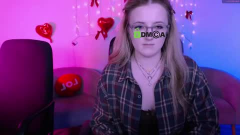 Snapshot of maja_beautiful chatting on May 16, 10:41 pm your dream online show from May 16, 10:41 pm