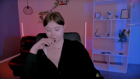 Snapshot of maja_beautiful chatting on May 18, 7:20 pm your dream online show from May 18, 7:20 pm