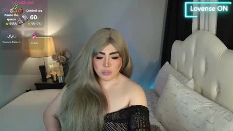 Snapshot of majestydannaxx chatting on April 20, 4:15 am majestydannaxx online show from April 20, 4:15 am