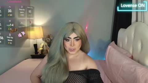 Snapshot of majestydannaxx chatting on May 27, 3:36 am majestydannaxx online show from May 27, 3:36 am