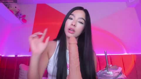 Majo Gomez online show from May 2, 11:37 am