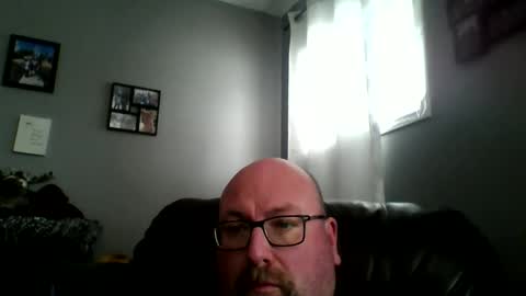 Snapshot of majorgunit chatting on January 12, 8:25 pm Chris online show from January 12, 8:25 pm