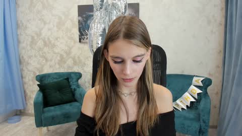 Snapshot of make_love_1 chatting on January 13, 9:52 am Chloe online show from January 13, 9:52 am