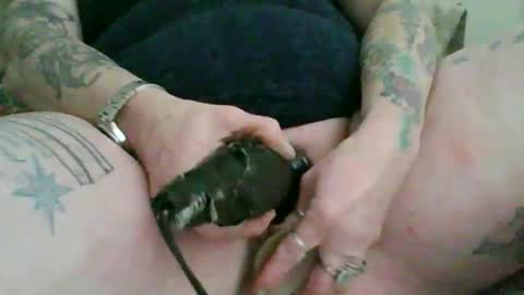 Snapshot of make_me_cum_69x chatting on January 18, 7:28 pm make_me_cum_69x online show from January 18, 7:28 pm