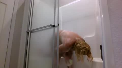 Snapshot of make_me_cum_69x chatting on May 19, 6:03 pm make_me_cum_69x online show from May 19, 6:03 pm
