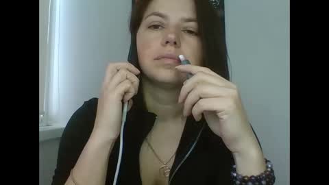 make_mesmile online show from April 1, 6:14 am