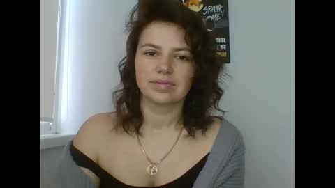 make_mesmile online show from April 9, 6:30 am