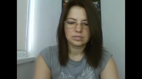 Snapshot of make_mesmile chatting on April 23, 6:14 am make_mesmile online show from April 23, 6:14 am