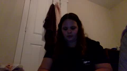 Snapshot of makemesquirt06 chatting on September 13, 3:39 am makemesquirt06 online show from September 13, 3:39 am