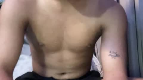 makeyoumineee online show from April 17, 1:25 pm