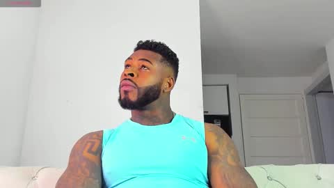 Snapshot of makonneen chatting on March 15, 11:55 pm Makonnen online show from March 15, 11:55 pm