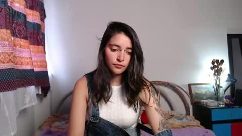 Snapshot of mala_kindle chatting on May 29, 9:02 pm Call me Mala independent model online show from May 29, 9:02 pm