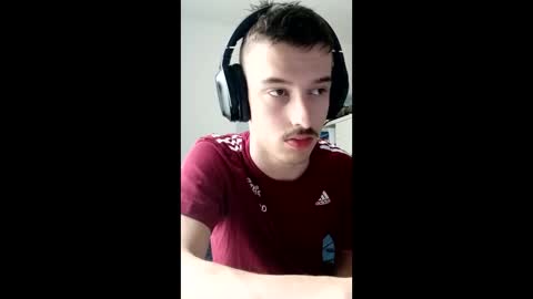 Snapshot of male20y chatting on June 3, 9:12 am male20y online show from June 3, 9:12 am