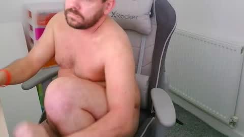 Snapshot of malecamslave18 chatting on November 5, 1:44 pm malecamslave18 online show from November 5, 1:44 pm