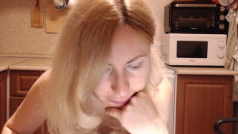 Malena online show from March 31, 9:15 pm