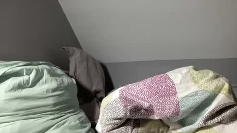 Charlyyee   online show from February 23, 11:47 pm