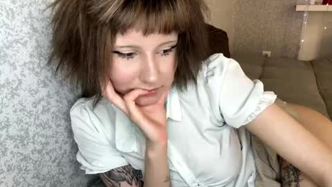 Eva online show from April 16, 3:57 pm