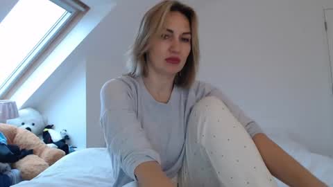 mallinia online show from January 27, 4:33 pm