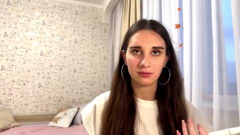 Snapshot of mallorydamann chatting on November 20, 1:33 pm Lory online show from November 20, 1:33 pm