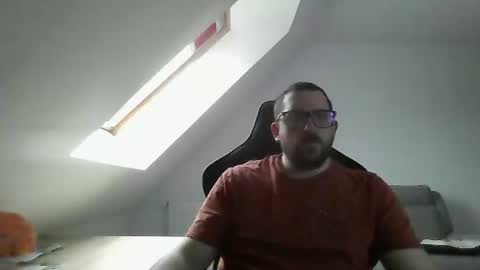 Snapshot of malou2927 chatting on December 28, 8:58 am breton online show from December 28, 8:58 am