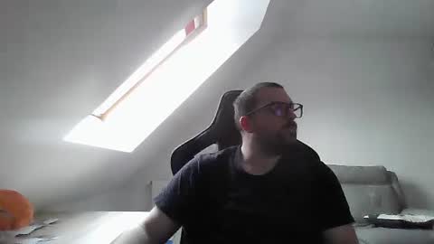 Snapshot of malou2927 chatting on December 29, 10:34 am breton online show from December 29, 10:34 am