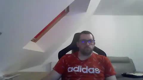 Snapshot of malou2927 chatting on January 12, 5:01 pm breton online show from January 12, 5:01 pm